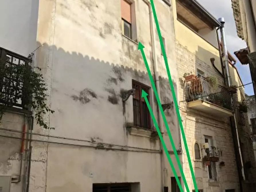 Immagine 1 di Appartamento in vendita  in Via Nicola Verroca n.30 a Acquaviva Delle Fonti