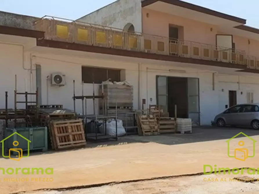 Immagine 1 di Laboratorio in vendita  in strada comunale delle pezze a Carmiano