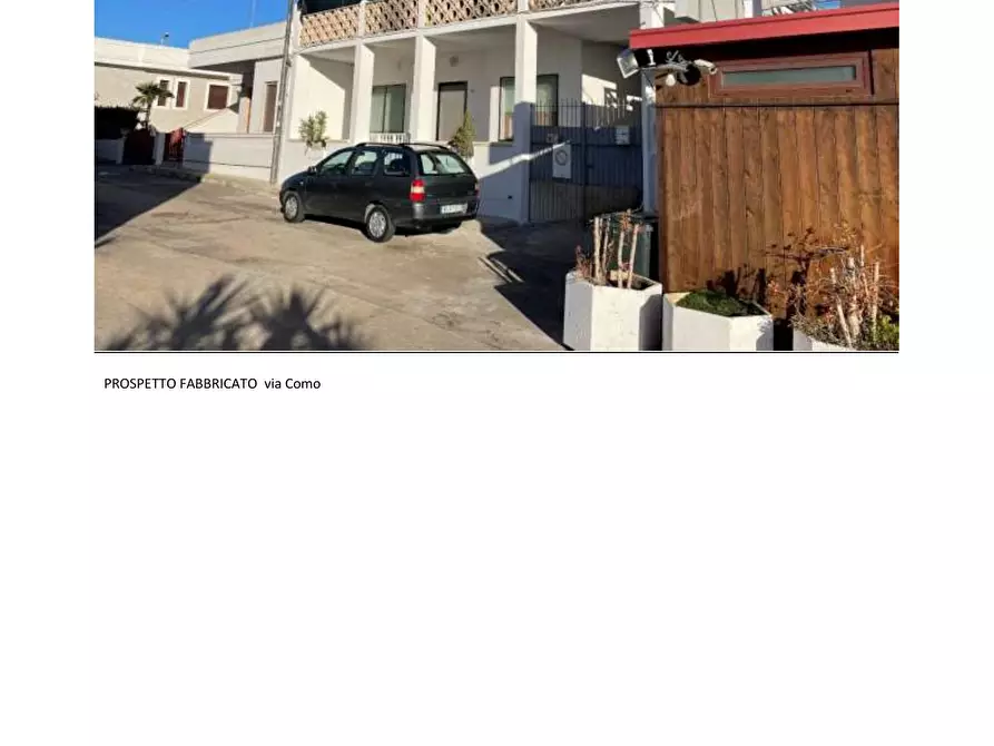 Immagine 1 di Appartamento in vendita  in Via Como 5 - Marina di Mancaversa a Taviano
