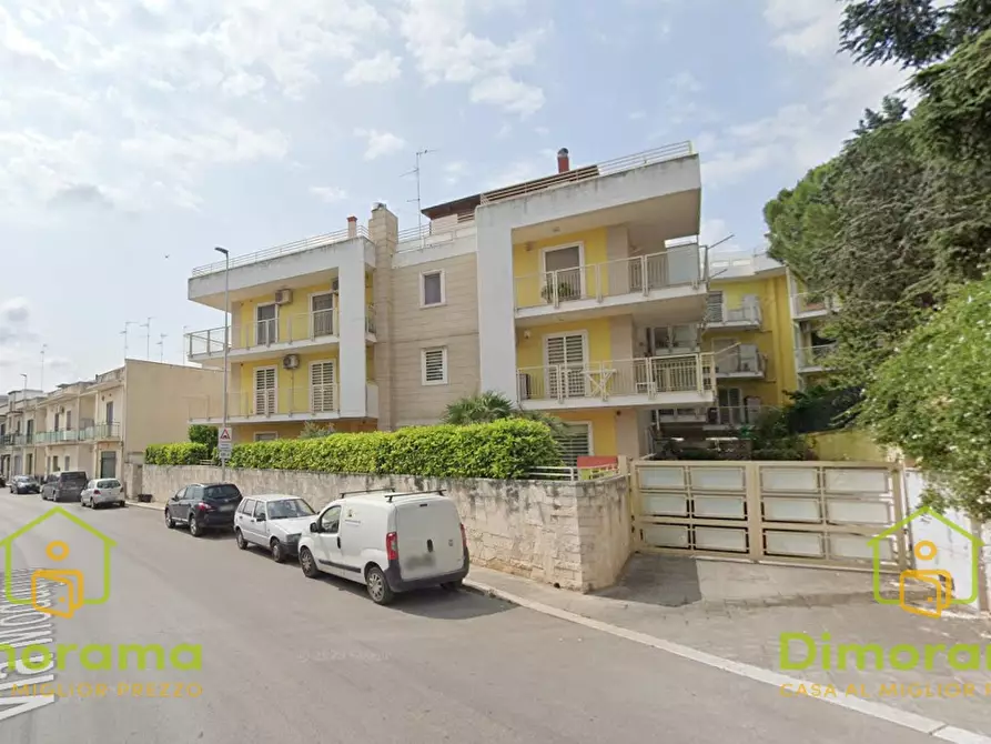 Immagine 1 di Appartamento in vendita  in via Modugno n. 43 e Cav. Giuseppe Cazzola N. 39 a Bitonto