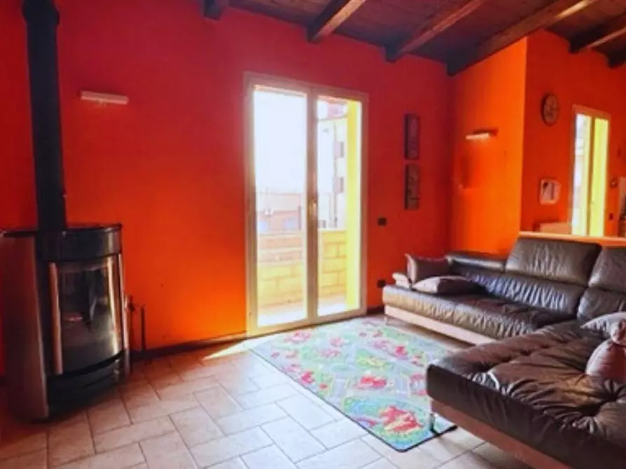 Immagine 1 di Appartamento in vendita  in via guareschi a Agazzano