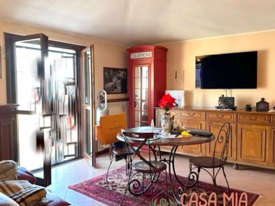 Immagine 1 di Appartamento in vendita  in piazza pace a Agazzano