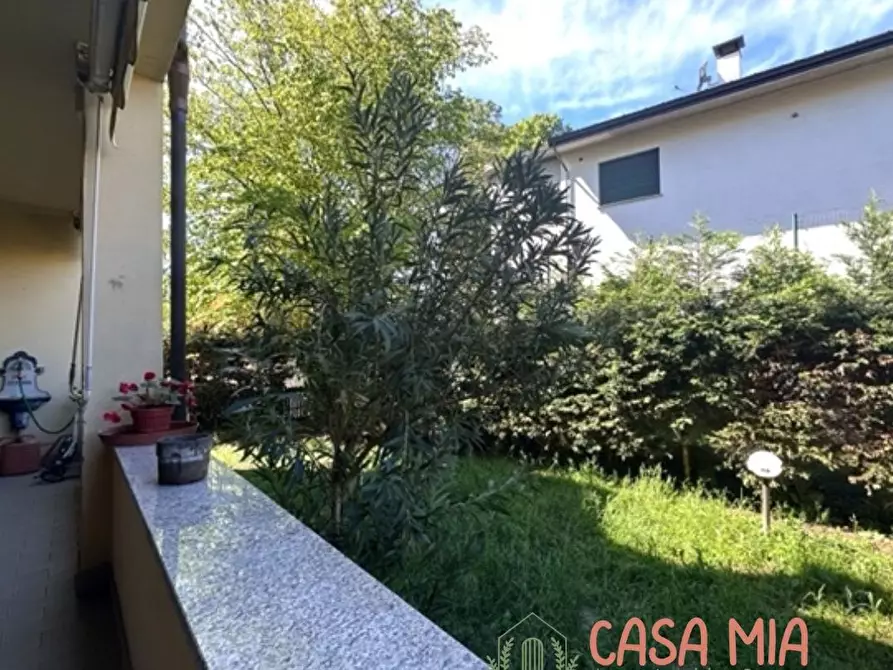 Immagine 1 di Appartamento in vendita  in via pascoli a Agazzano