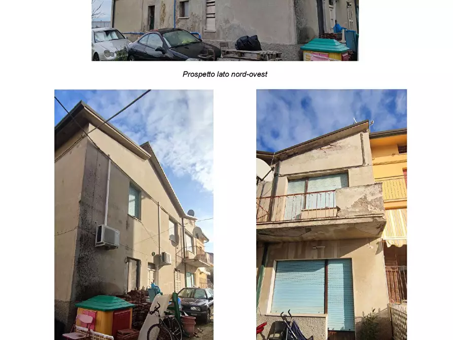 Immagine 1 di Casa indipendente in vendita  in Via Cristoforo Colombo 546 a Civitanova Marche