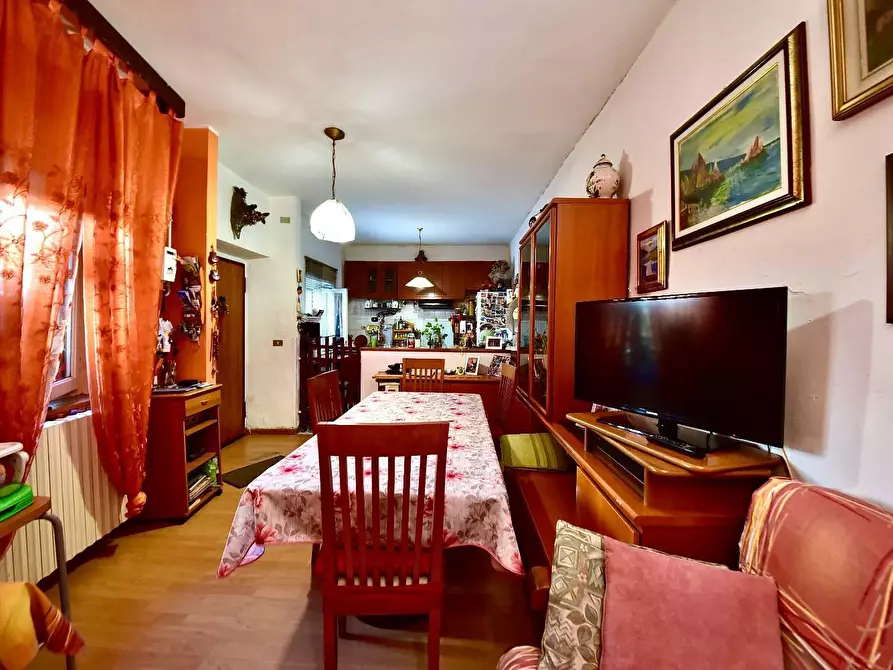 Immagine 1 di Casa indipendente in vendita  in Via garibaldi a Senago