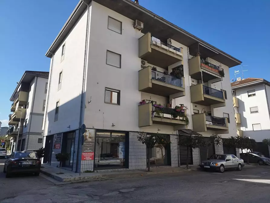 Immagine 1 di Appartamento in vendita  in Via san francesco di sales a Corigliano-Rossano