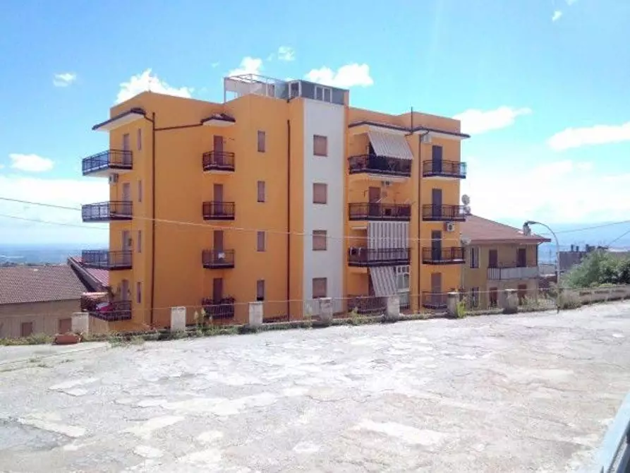 Immagine 1 di Appartamento in vendita  in iv novembre 0 a Cassano Allo Ionio
