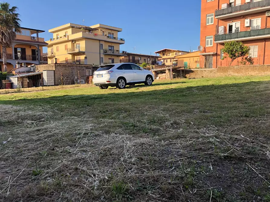 Immagine 1 di Terreno edificabile in vendita  a Roma