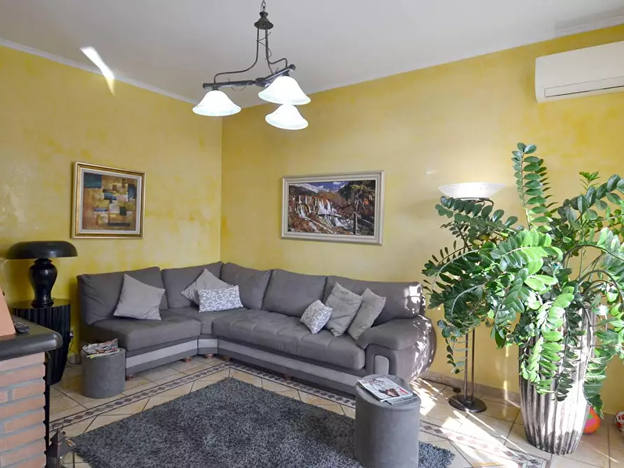 Immagine 1 di Appartamento in vendita  a Lodi