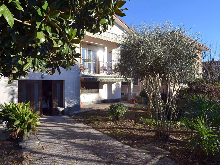 Immagine 1 di Villa in vendita  a San Martino In Strada