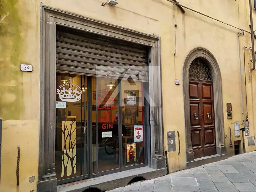 Immagine 1 di Magazzino in affitto  in Via Santa croce a Lucca