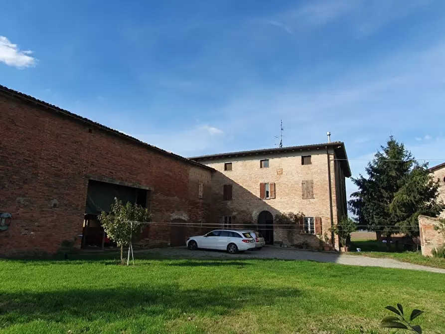 Immagine 1 di Rustico / casale in vendita  in Stradello Federzoni a Modena