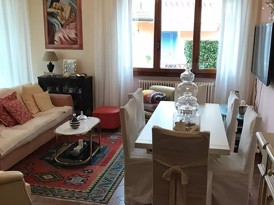Immagine 1 di Appartamento in affitto  a Pietrasanta