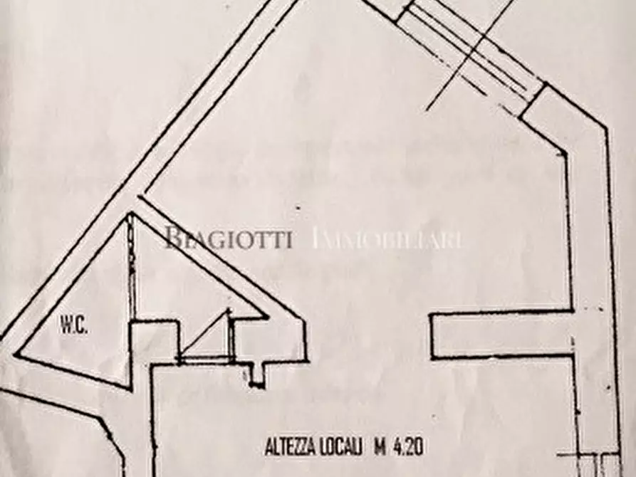 Immagine 1 di Magazzino in affitto  a Livorno
