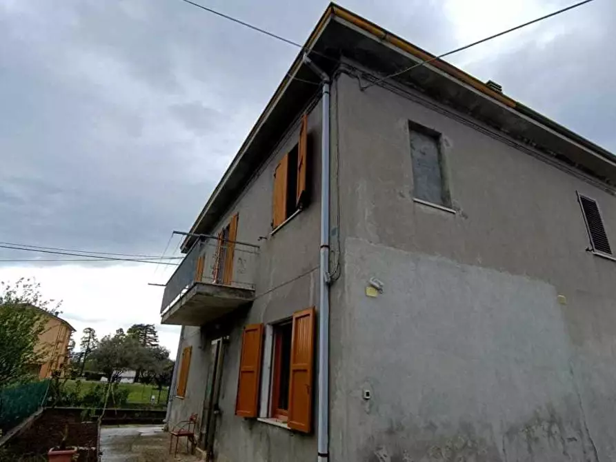 Immagine 1 di Villa in vendita  in Via Busca a Santarcangelo Di Romagna