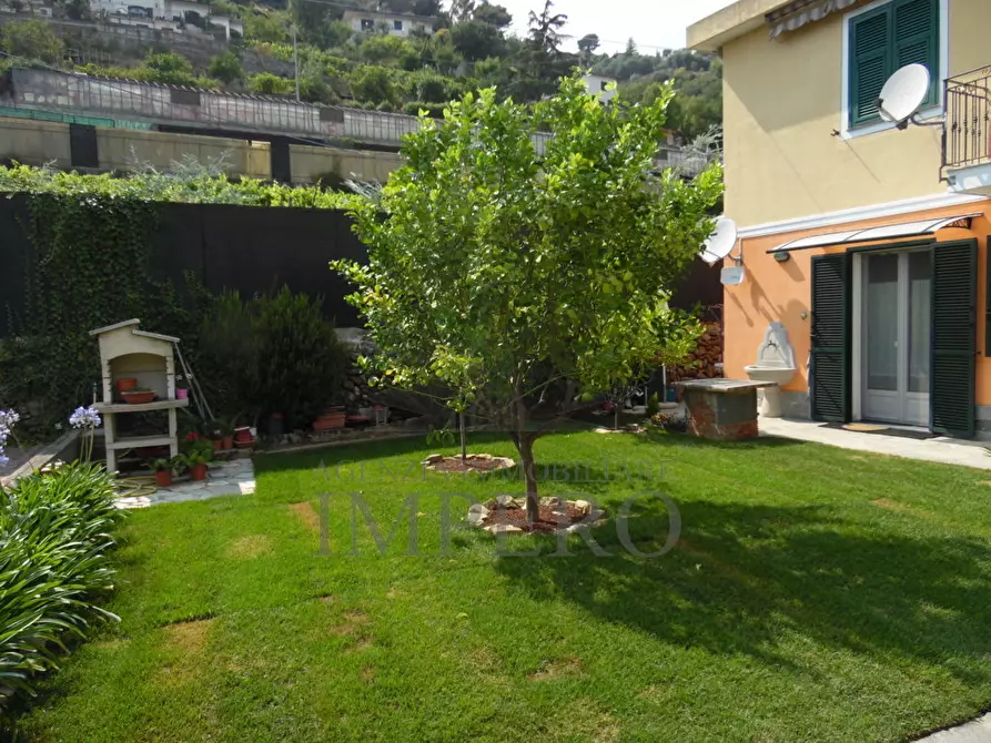 Immagine 1 di Appartamento in vendita  in SP64 a Camporosso