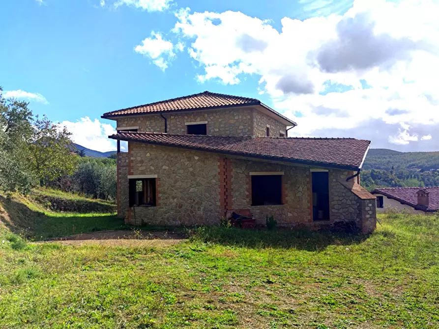 Immagine 1 di Villa in vendita  in Via Pagliericci a Alviano