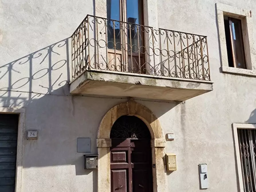 Immagine 1 di Appartamento in vendita  in Via Roma a Guardea