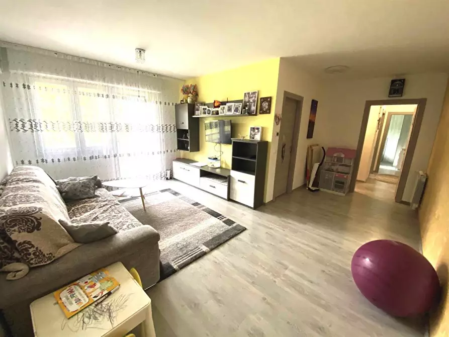 Immagine 1 di Appartamento in vendita  in Via Milano a Santo Stefano Di Magra