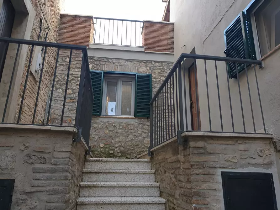 Immagine 1 di Appartamento in vendita  in via san nicola a Montecastrilli