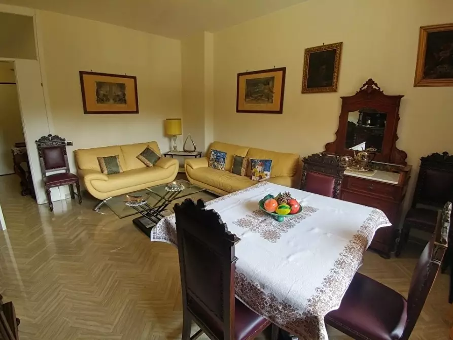 Immagine 1 di Appartamento in vendita  in Via Vincenzo Bellini a Modena