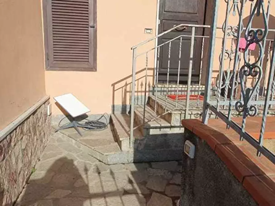 Immagine 1 di Casa indipendente in affitto  a La Spezia