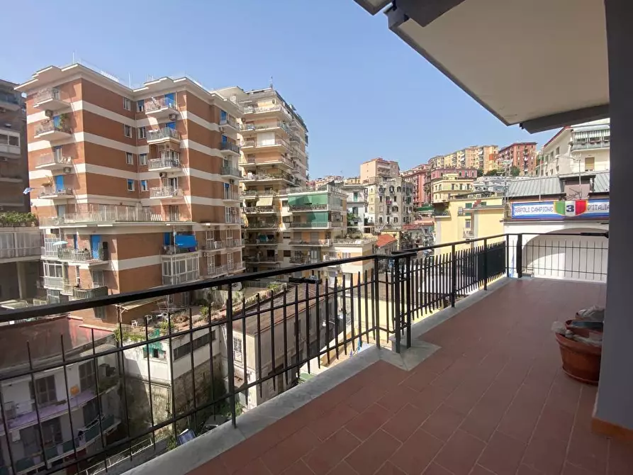 Immagine 1 di Appartamento in vendita  in via salita due porte a Napoli