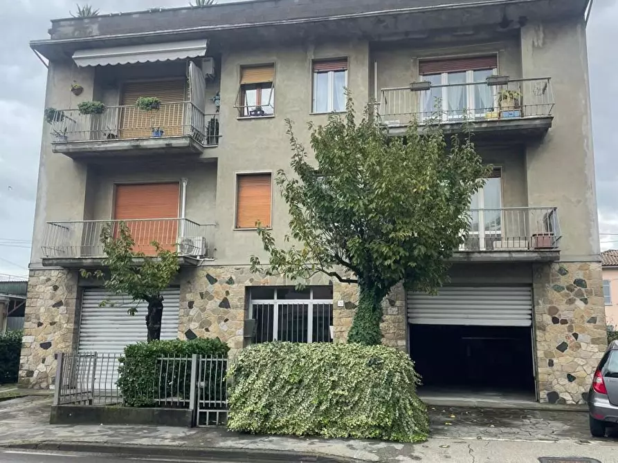 Immagine 1 di Appartamento in vendita  a Medesano