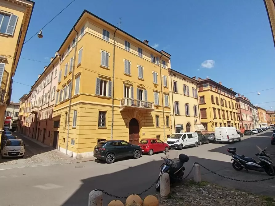 Immagine 1 di Appartamento in vendita  in Corso Canalgrande a Modena