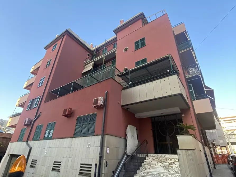Immagine 1 di Appartamento in vendita  in Via Sertorio a Sestri Levante