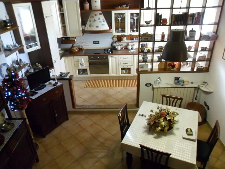 Immagine 1 di Casa indipendente in vendita  a Ortonovo