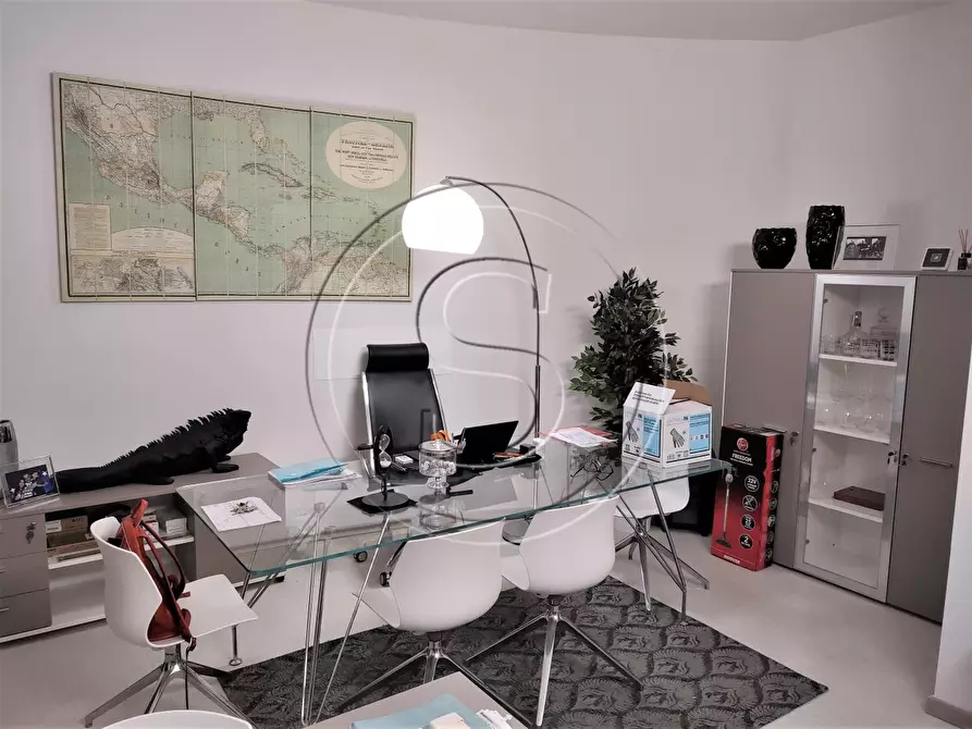Immagine 1 di Ufficio in affitto  a Casalecchio Di Reno