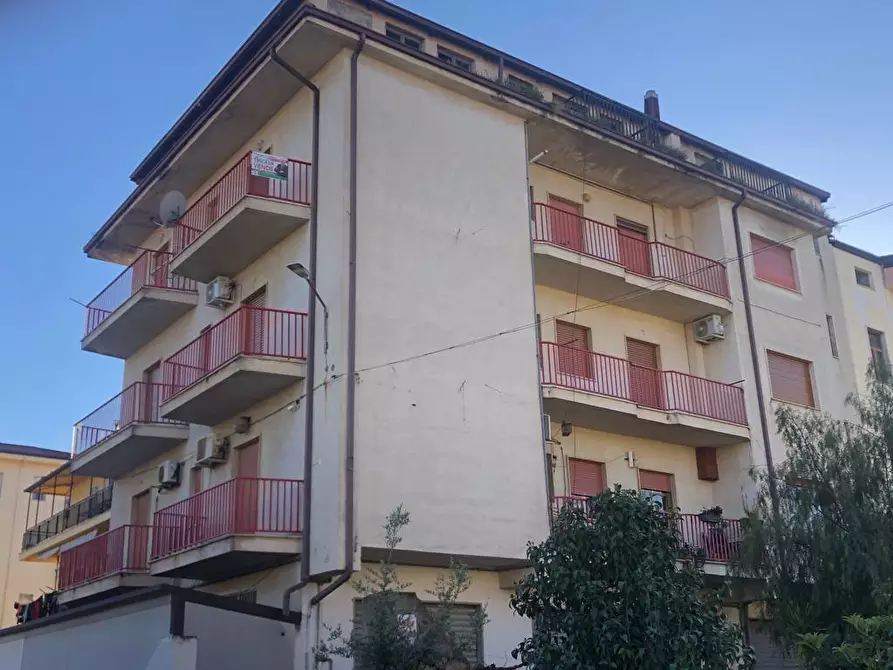 Immagine 1 di Appartamento in vendita  in Via Vibo Valentia a Corigliano-Rossano