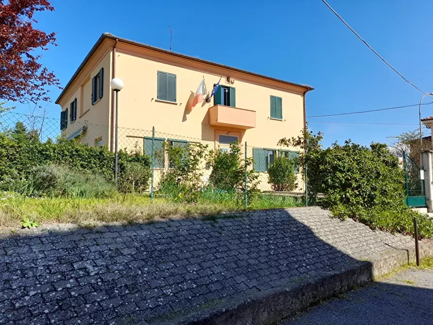 Immagine 1 di Villa in vendita  in Via Catania a Montepulciano