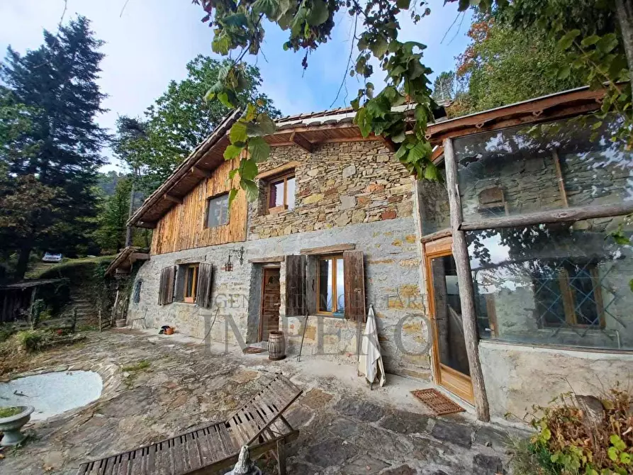 Immagine 1 di Casa indipendente in vendita  in Regione San Tommaso a Pigna
