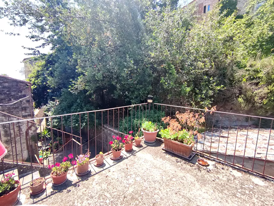 Immagine 1 di Appartamento in vendita  a Todi