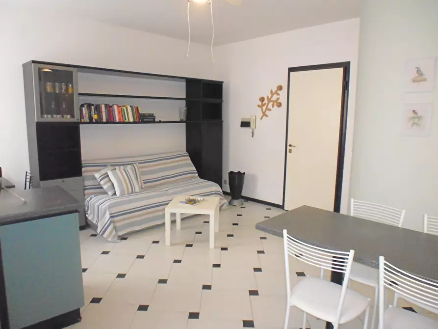 Immagine 1 di Appartamento in affitto  in Via Nazionale a Sestri Levante