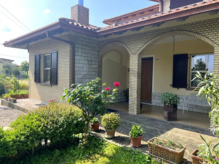 Immagine 1 di Casa indipendente in vendita  in Via Provinciale San Marino a Verucchio