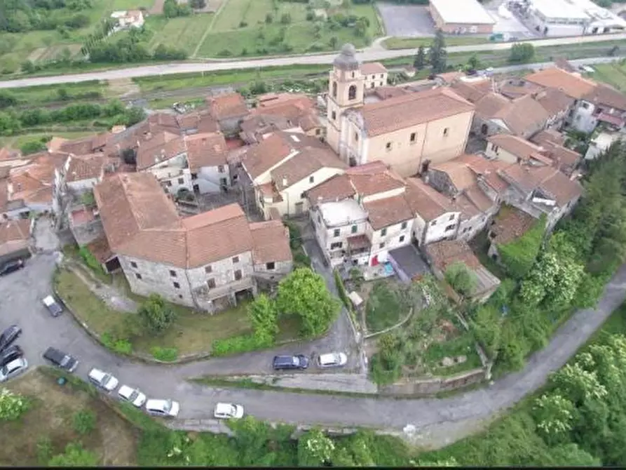 Immagine 1 di Terreno edificabile in vendita  a Fivizzano