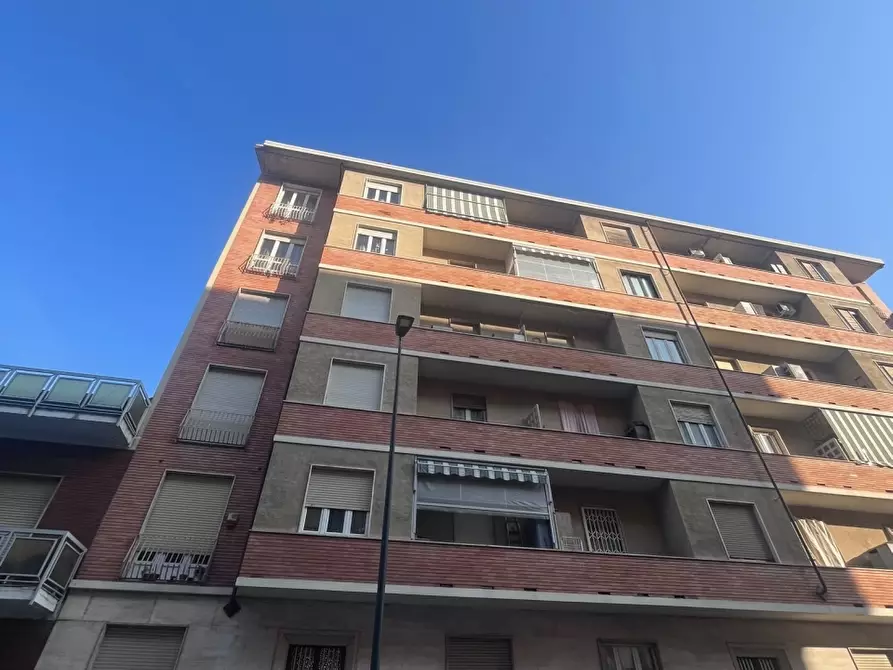 Immagine 1 di Appartamento in vendita  in Via Duino a Torino