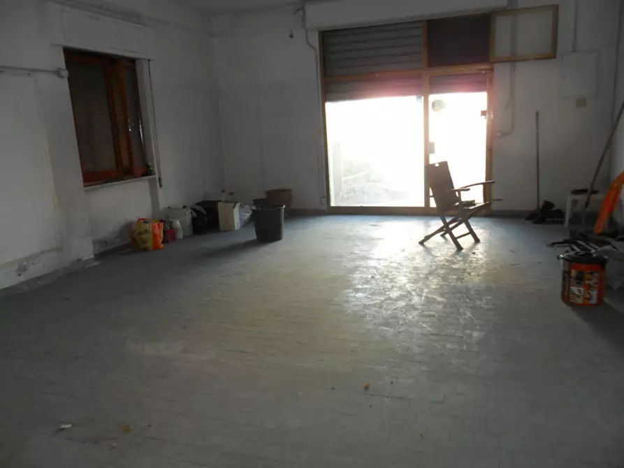 Immagine 1 di Appartamento in vendita  a Ortonovo