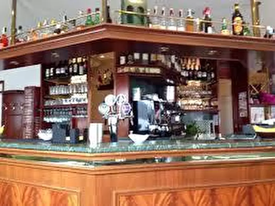 Immagine 1 di Bar / Ristorante in vendita  in Via Sarzanese a Lucca