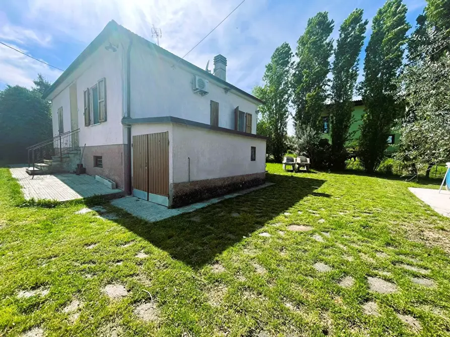 Immagine 1 di Casa indipendente in vendita  a Belvedere Ostrense