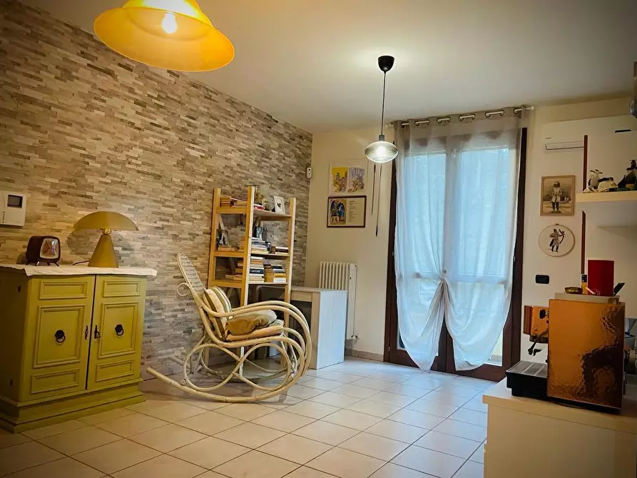 Immagine 1 di Appartamento in vendita  in Via Cornacchiara a Borghi