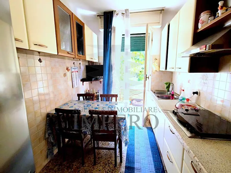 Immagine 1 di Appartamento in vendita  in Via Tenda a Ventimiglia