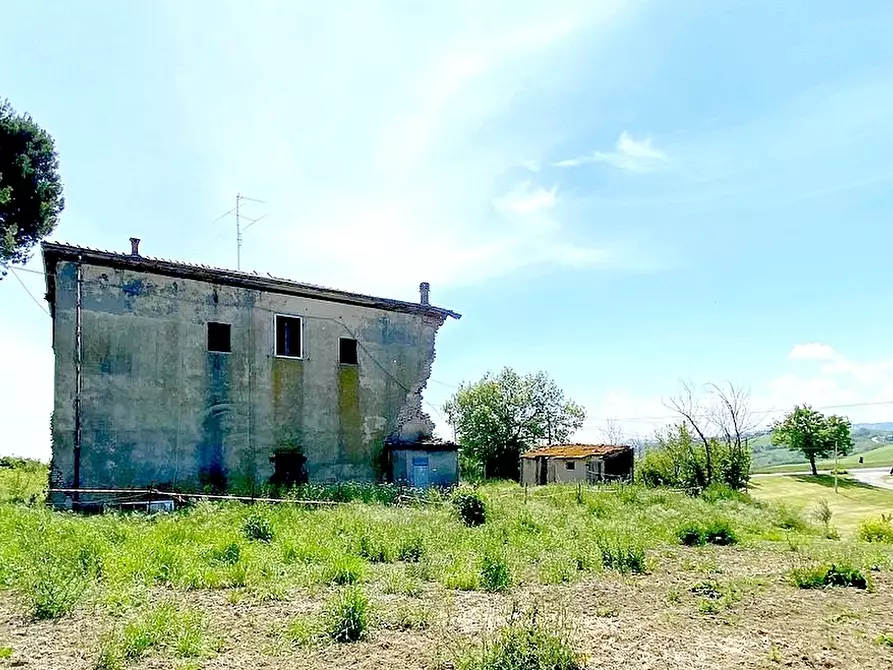 Immagine 1 di Terreno edificabile in vendita  a Rimini
