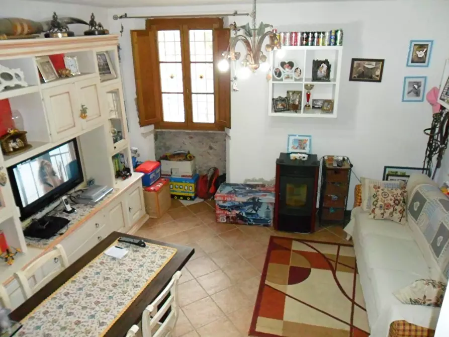 Immagine 1 di Appartamento in vendita  a Fosdinovo