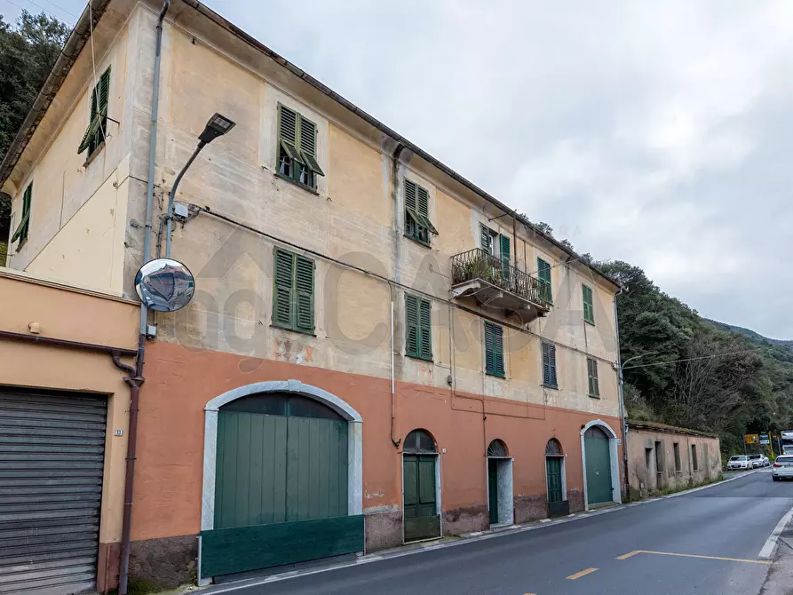 Immagine 1 di Appartamento in vendita  in Piazza Porta Testa a Finale Ligure