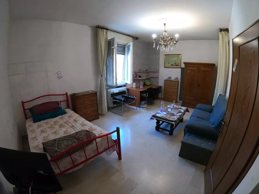 Immagine 1 di Appartamento in vendita  in Via Bonzagni a Modena