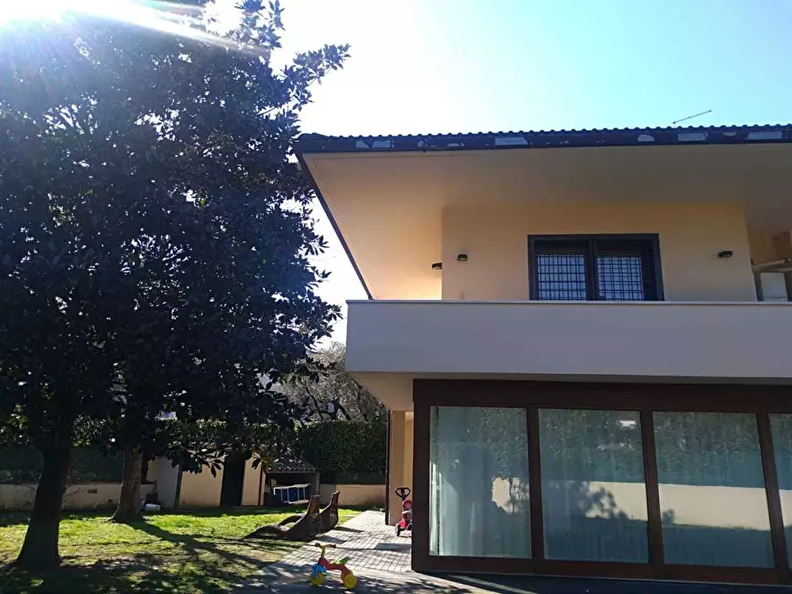 Immagine 1 di Casa indipendente in affitto  in Via delle Barozze a Ardea